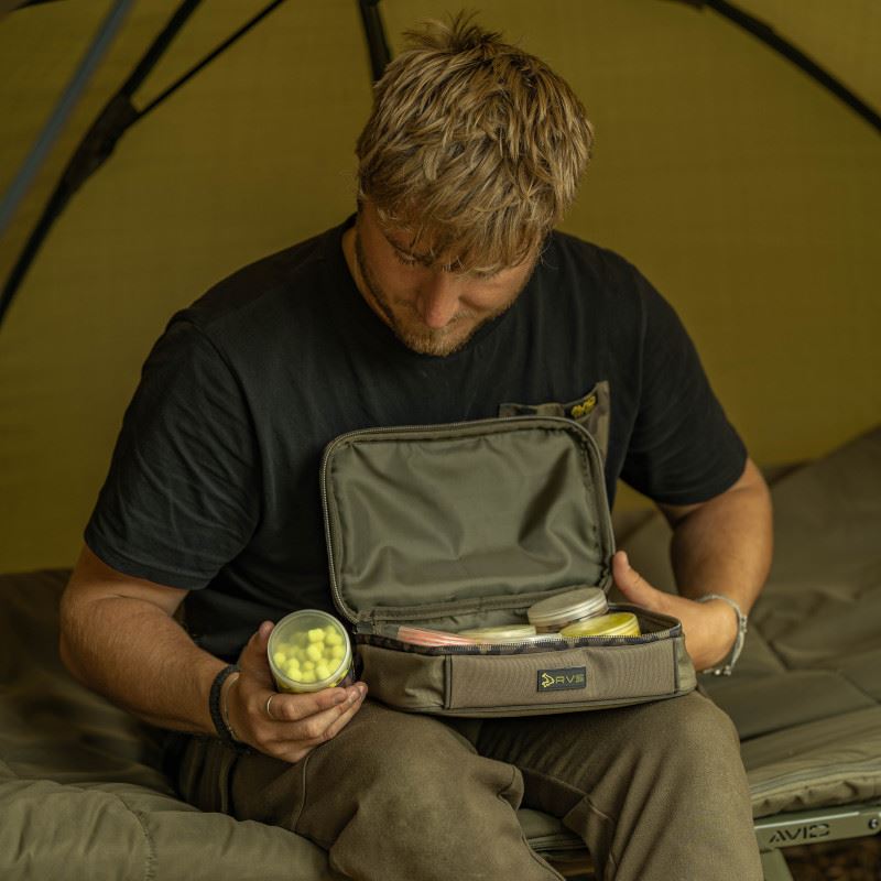 Avid Carp RVS Accessory Pouch